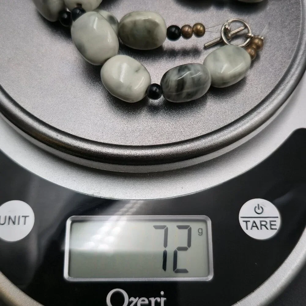 18 Inch Feather Gray Calcite Stone Chunky Necklace B1000 - Picture 6 of 6